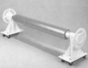 Auf- u. Abrollvorrichtung für Luftpolsterfolie auf  2 Rollenblöcken